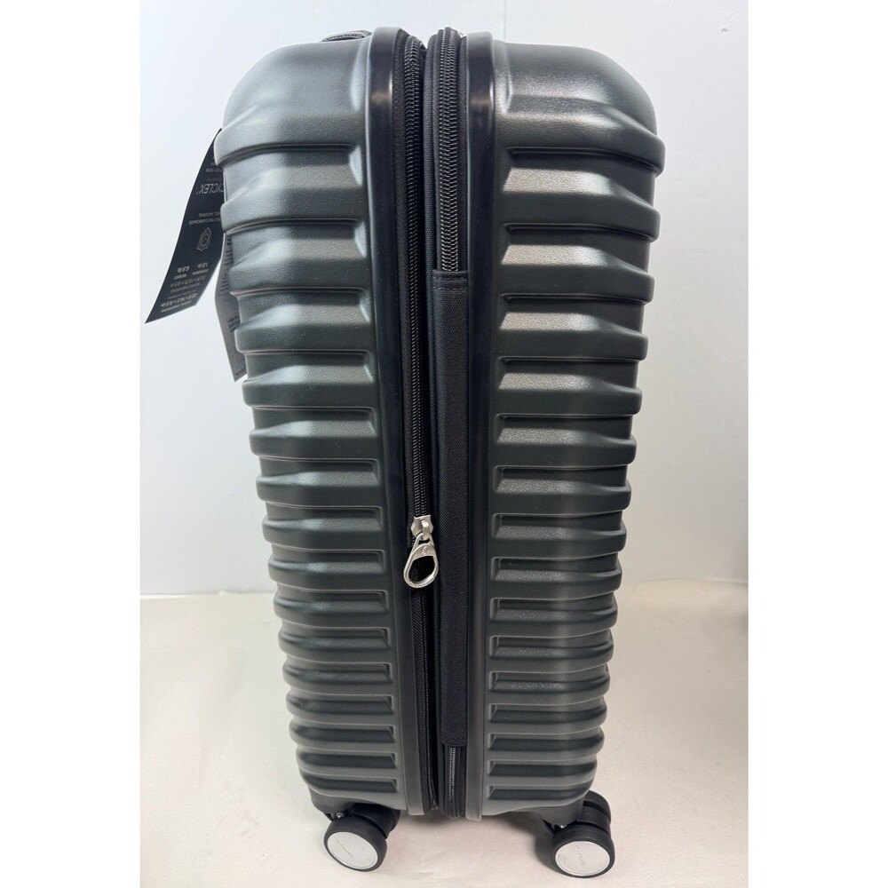 Samsonite Spin Tech 6 Expandable Carry-On Spinner Suitcase Luggage - Picture 6 of 8